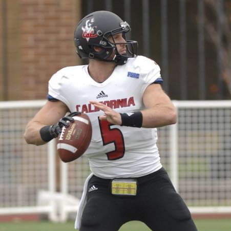 QB James Harris komplettiert Rebels Angriff