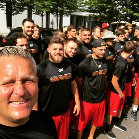 Kunstrasenplatz und neues Team bei HBD