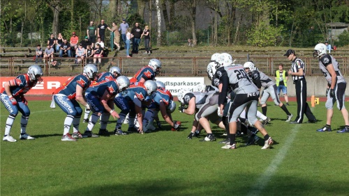 Amboss reist zum Testspiel zum Wolfpack