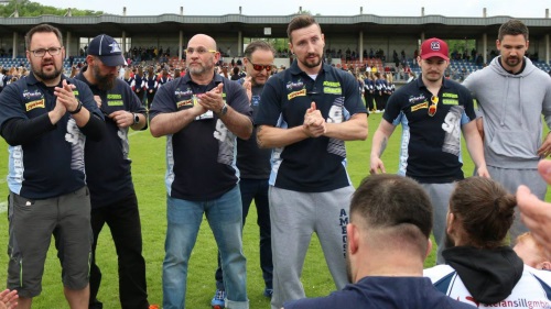 Amboss vor schwerem Auswärtsspiel mit neuem DC