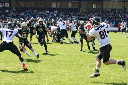 Panther gewinnen in Paderborn