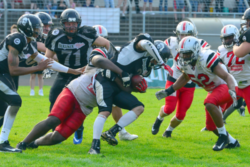 Huskies erwarten starke Rebels