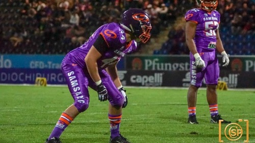 Universe Linebacker Mark Gorelik verstärkt Diamonds