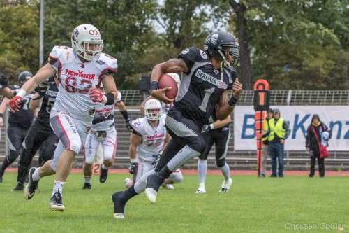 Quarterback Terrel Robinson bleibt in Berlin