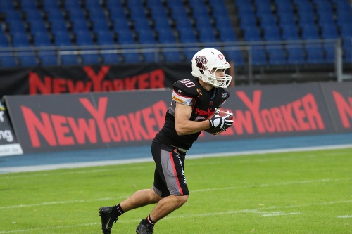 Receiver Jan Hilgenfeldt bleibt noch ein Jahr bei den New Yorker Lions Braunschweig