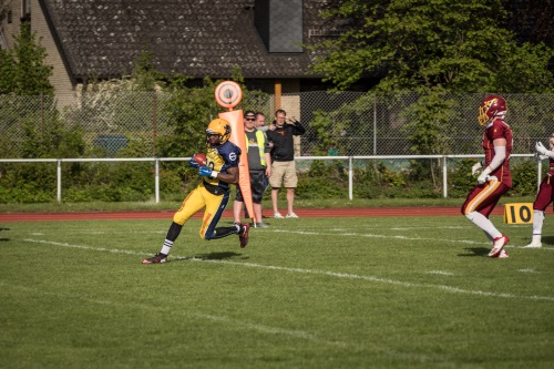 Clifford Laukens, Elmshorn Fighting Pirates macht die letzten zwei Touchdown