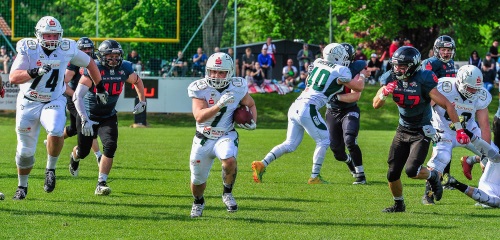 Maurice Schüle, Schwäbisch Hall Unicorns mit Ball
