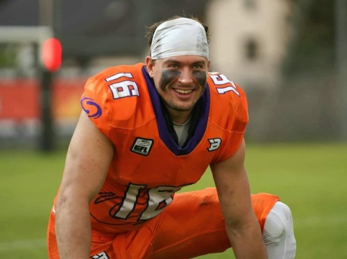 Steven Cluley, Frankfurt Universe Quarterback