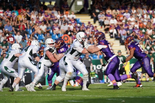 Universe verlieren 0:31 gegen Unicorns