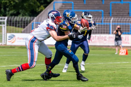 Christian Röhrsheim Hanau Hornets fängt Interception