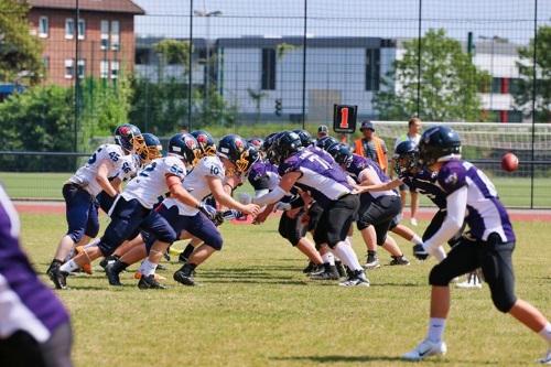 Assindia Cardinals Juniors gewinnen knapp gegen Langenfeld Longhorns