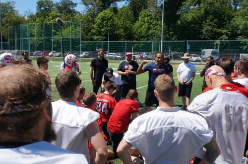 Sebastian Vollmer und Jakob Johnson besuchten die Stuttgart Scorpions