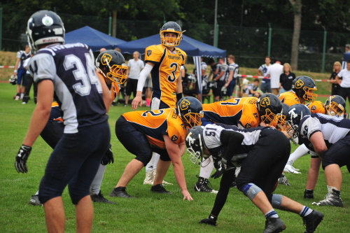Tom-Emil Meissner, Quarterback der Wiesbaden Phantoms führt sein Team in das Halnfinale