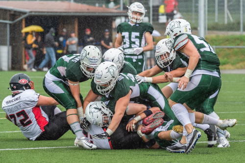 Die Schwäbisch Hall Unicorns Defense läßt den Saarland Hurricanes keine Chance