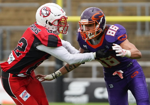 Widereceiver Lorenz Regler, Franfurt Universe