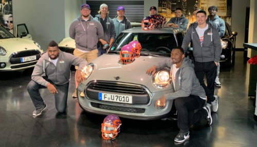 Frankfurt Universe erhalten MInis