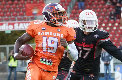 Fernando Lowery #19, Frankfurt Universe