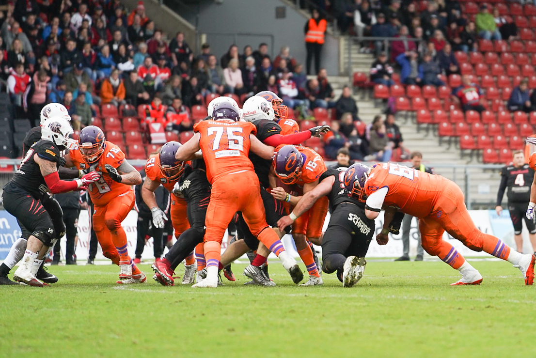 Frankfurt Universe verliert das GFL Halbfinale gegen die NewYorker Lions Braunschweig mit 18:36