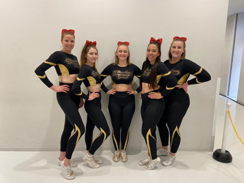 Die Flawless Five Cheerleader der Wiesbaden Phantoms wurden bei der WM in Japan Fünfte.