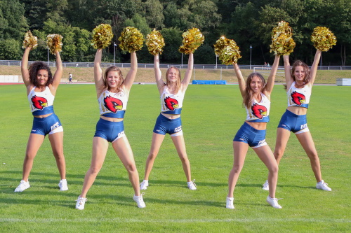 Sichtungstraining der Assindia Cardinals Cheerleader