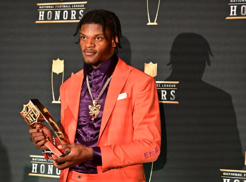Quarterback Lamar Jackson von den Baltimore Ravens wurde zum besten Spieler der NFL gewählt