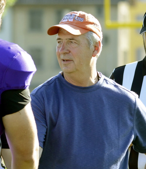EX NFL Trainer Don Clemons berät die Coaching Staff der Wiesbaden Phantoms
