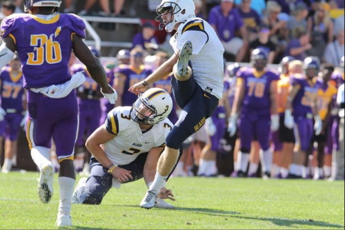 Kicker Jonas Schenderlein wird zur CFL Combine eingeladen