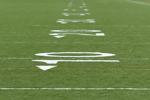 leeres Footballfeld