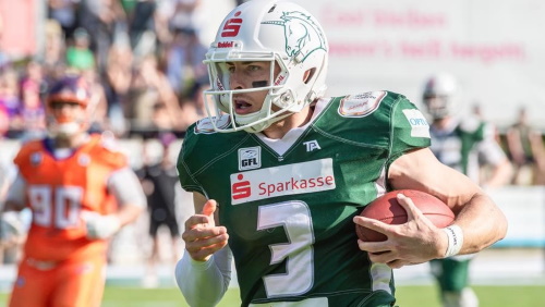 Quarterback Jadrian Clark wird neuer Quarterback der Dacia Vikings