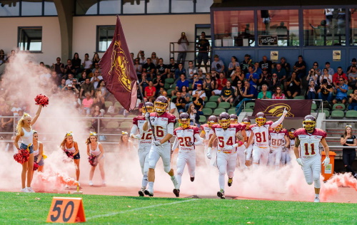 Rüsselsheim Crusaders beim Einlauf