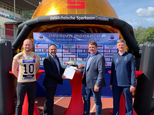Ostsächsische Sparkasse verlängert Sponsoring der Dresden Monarchs