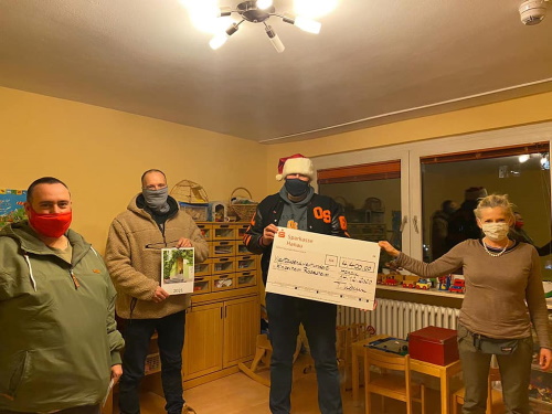 v.l.n.r.: Sascha Lanz, Chris Seegert, Tom Warm und Frau Franke
