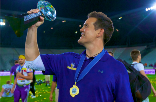 Chris Calaycay, Dacia Vikings 2013 mit der Euro Club Titel Trophäe