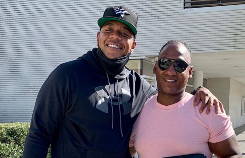 Byron Leftwich von den Tampa Bay Buccaneers und Willie J. Robinson jr von den Münster Mammuts