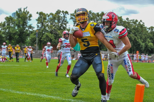 Marburgs Defense konnte #5 Kai Silbermann nicht stoppen