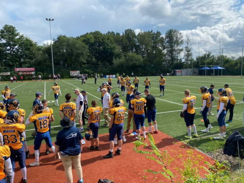 Phantoms Juniors gewinnen Saisonauftakt gegen Hurricanes