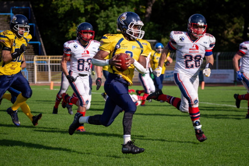 Tettey Awah #9 erläuft per Two-Point-Conversion das 15:0