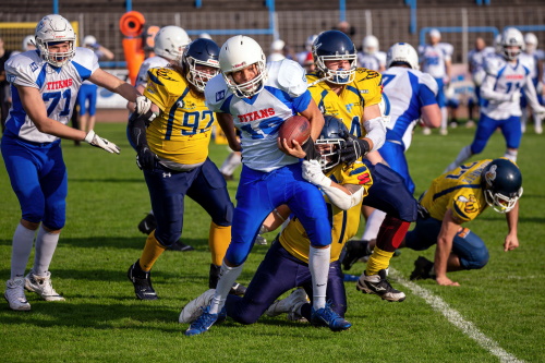 Hornets vs. Titans, Foto vom Hinspiel