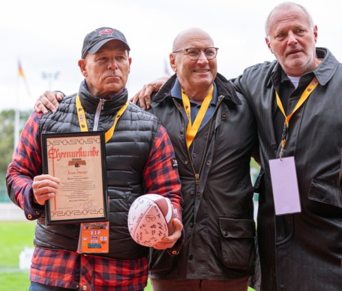 Ernie Dozier bei der Ehrung der Rhein Main Oldstars zusammen mit Alexander Sperber und Wolfgang Lehneis