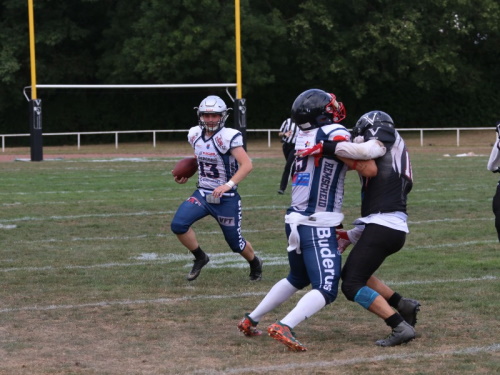 Amboss Quarterback Erik Hensch #13