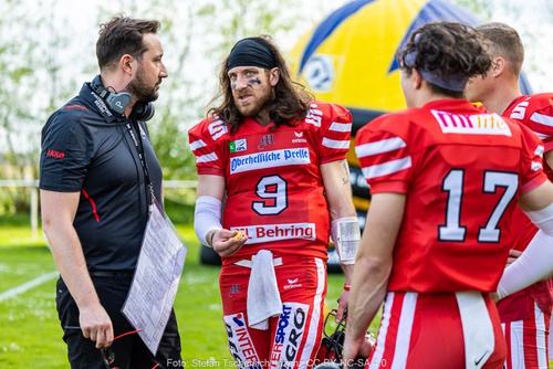 Headcoach Augie Stevens und Quarterback Danny Farley