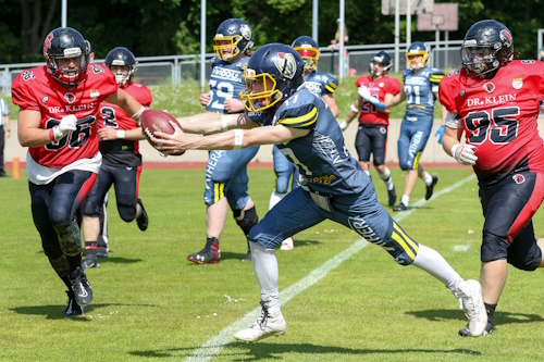 QB Alex Jodlauk (17