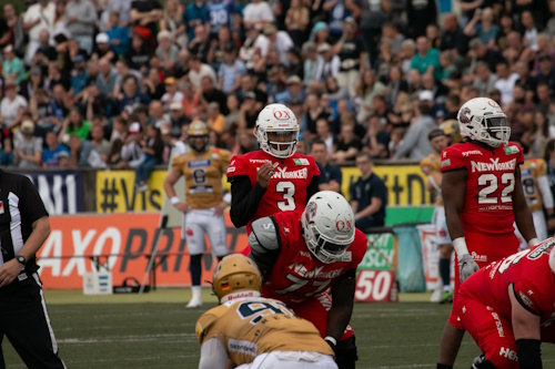 Monarchs vs. Lions