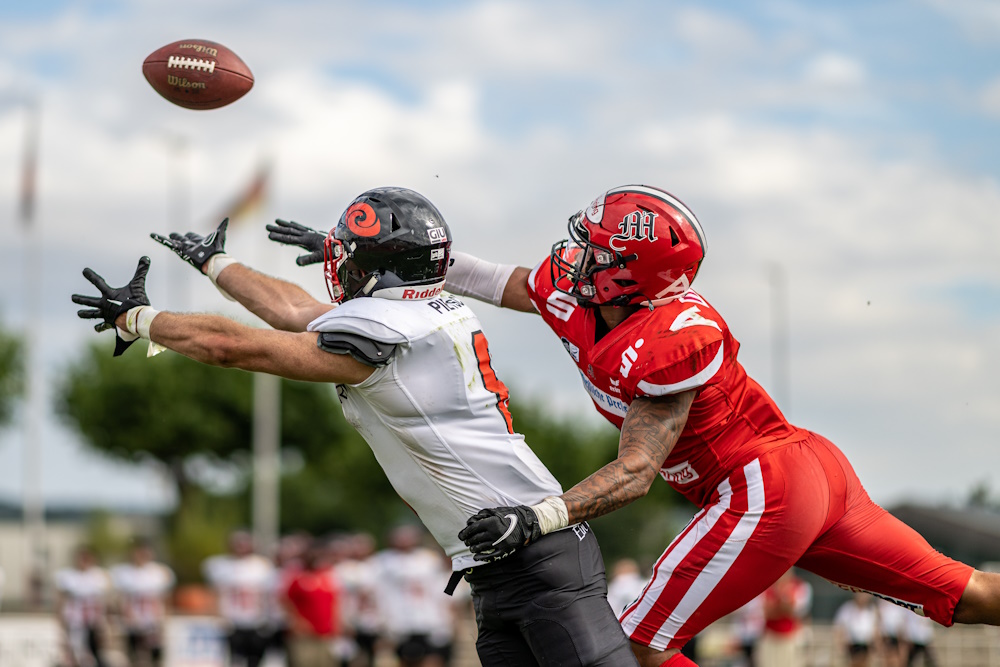 Mercenaries vs. Hurricanes 2022